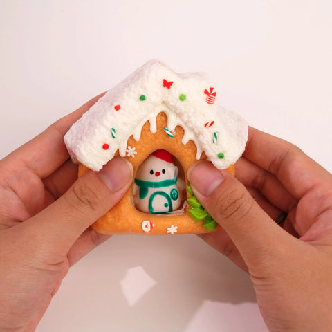 Pawtoto Winter Snowman House Series Stress Relief Toys Squishy Stressball