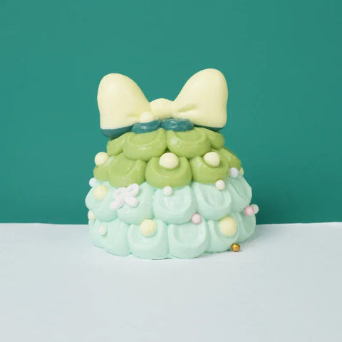 Pawtoto Gâteau Crème de Fêtes Jouet anti-stress en silicone alimentaire fait main, texture douce et rebond rapide.